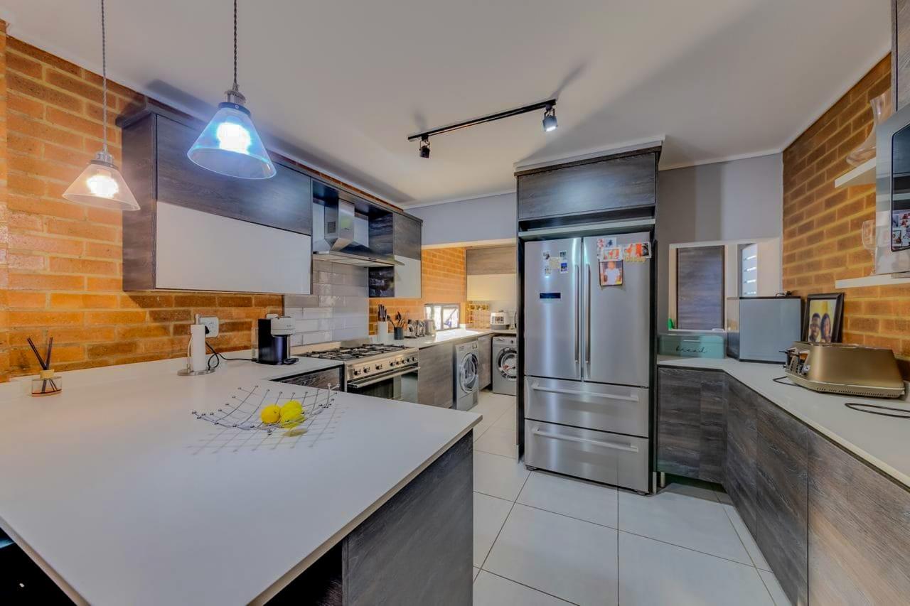 4 Bedroom Townhouse to rent in Sharonlea Baliza, 1 Nature Street