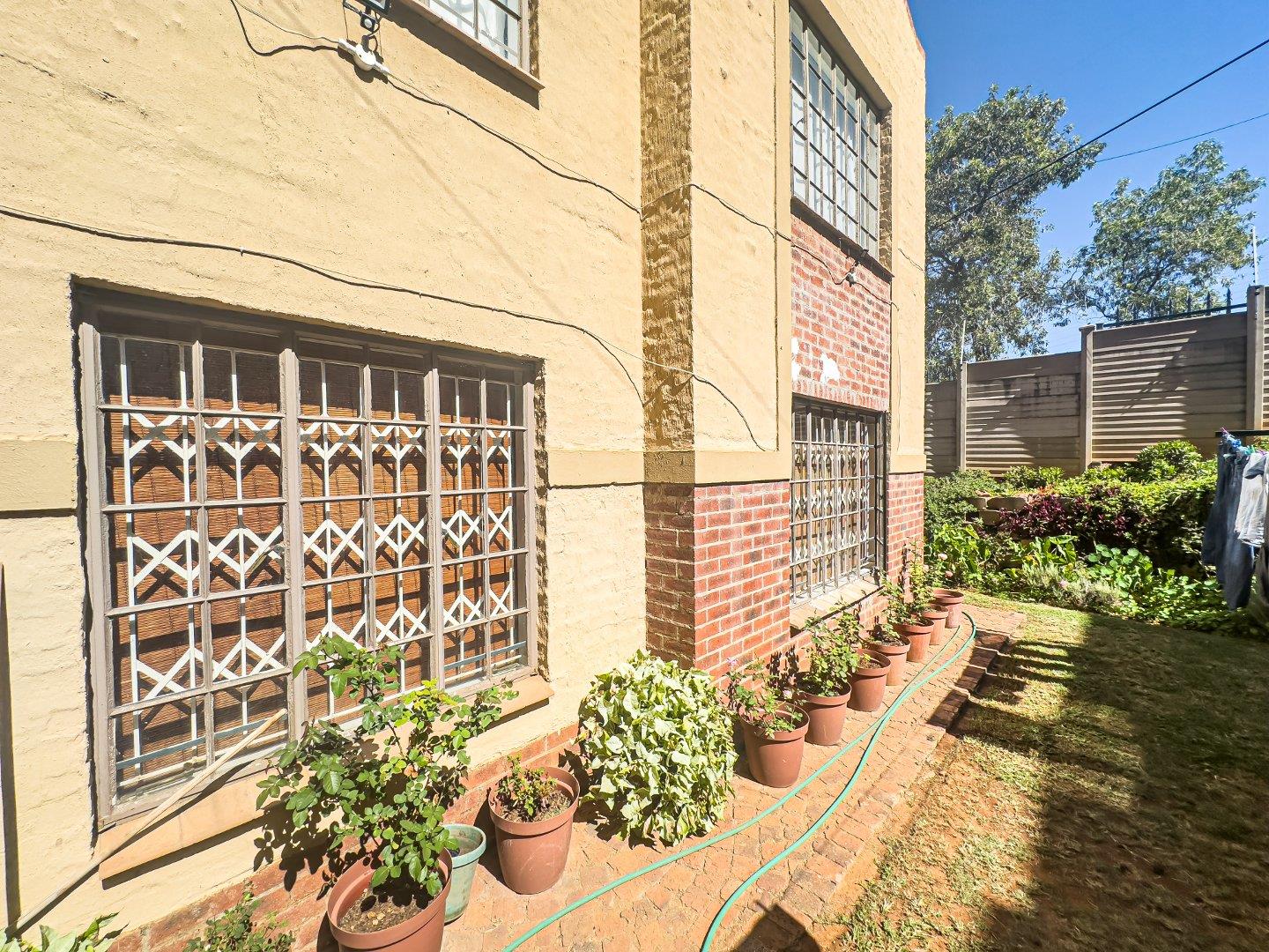 3 Bedroom Apartment / flat for sale in Azalea Park P24114332444