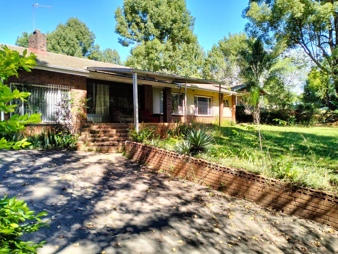 4 Bedroom House for sale in Northern Park 102 Montgomery Drive P24