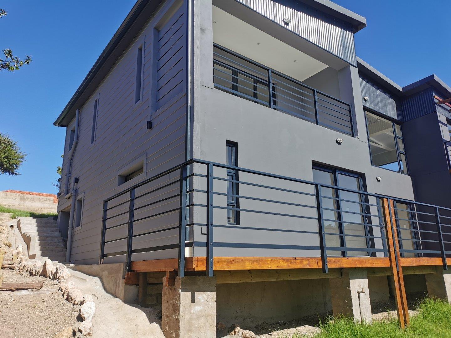 3 Bedroom House for sale in Hersham 25 Franklin Street P24113794935