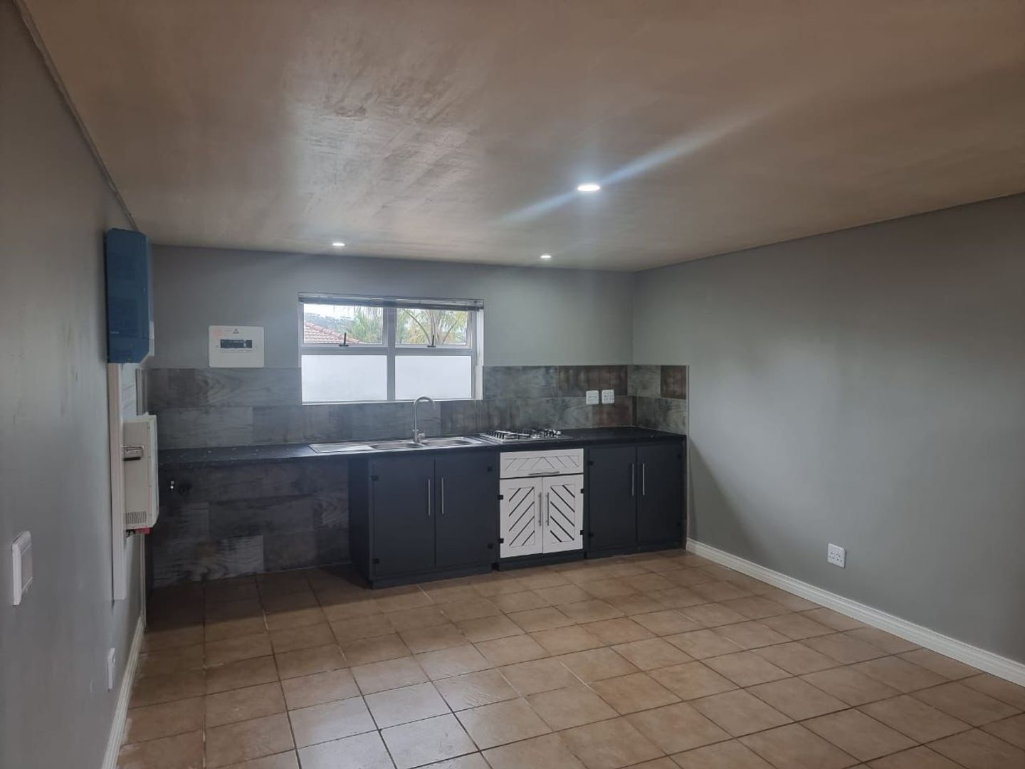 Durbanville Central Property Apartments / flats to rent in