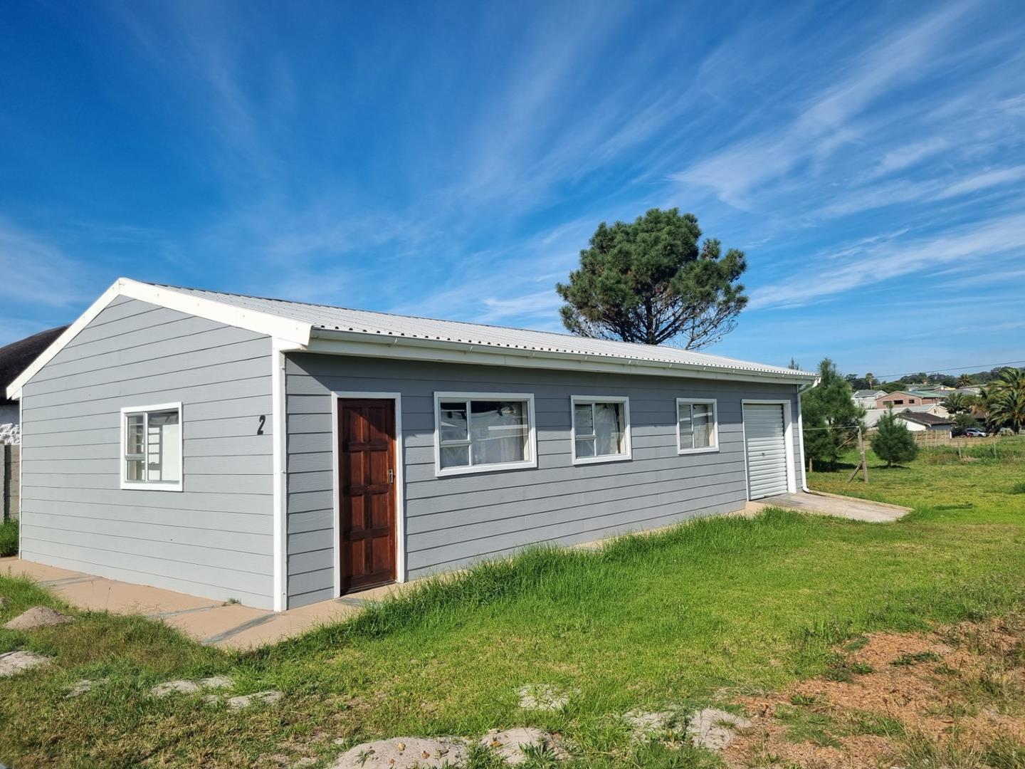 3 Bedroom House for sale in Albertinia P24114333549