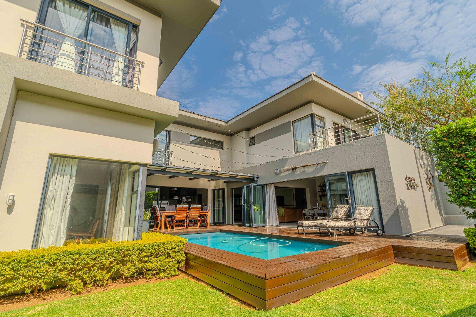 5 Bedroom House for sale in Lombardy Estate 146 Via Firenze P24