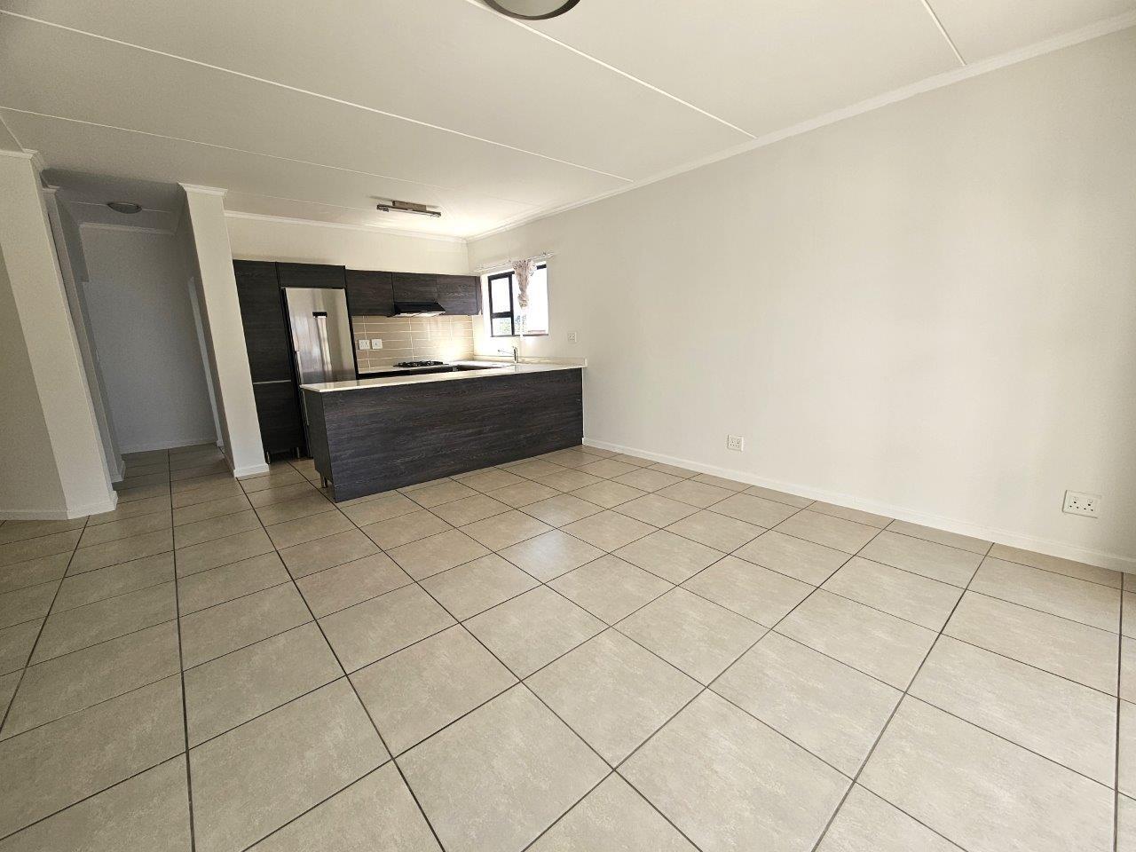 2 Bedroom Apartment / flat to rent in Olivedale P24114132974