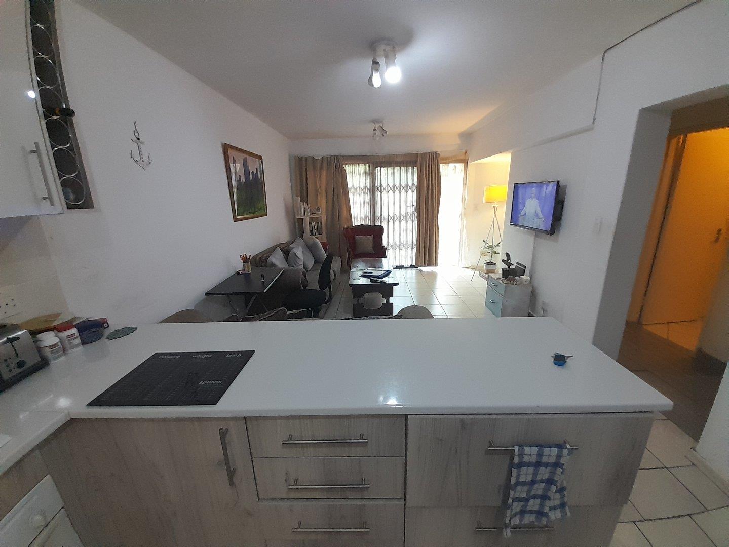 2 Bedroom Apartment / flat for sale in Ferndale 313 Main Avenue P24