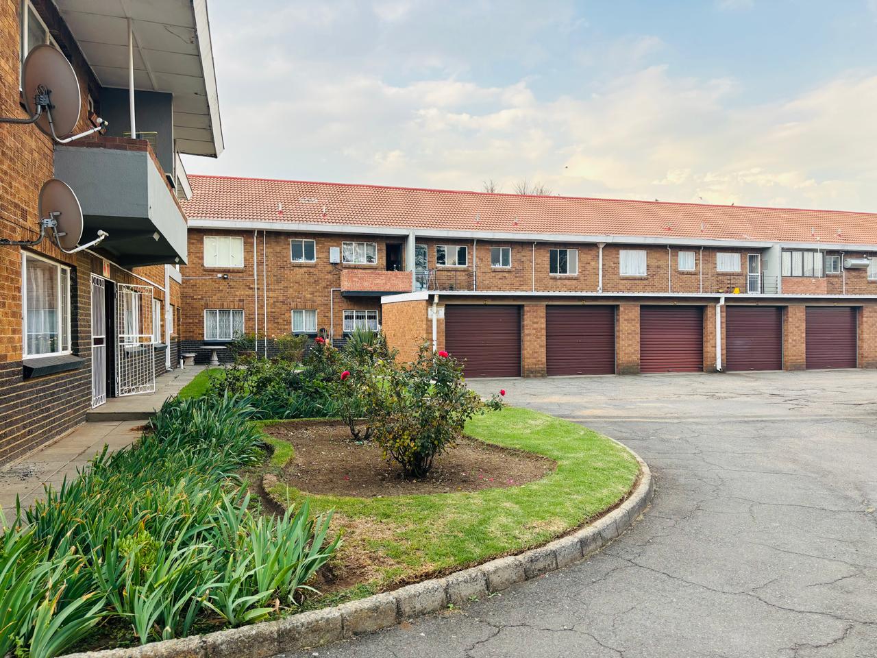 2 Bedroom Apartment / flat for sale in Three Rivers P24114335937