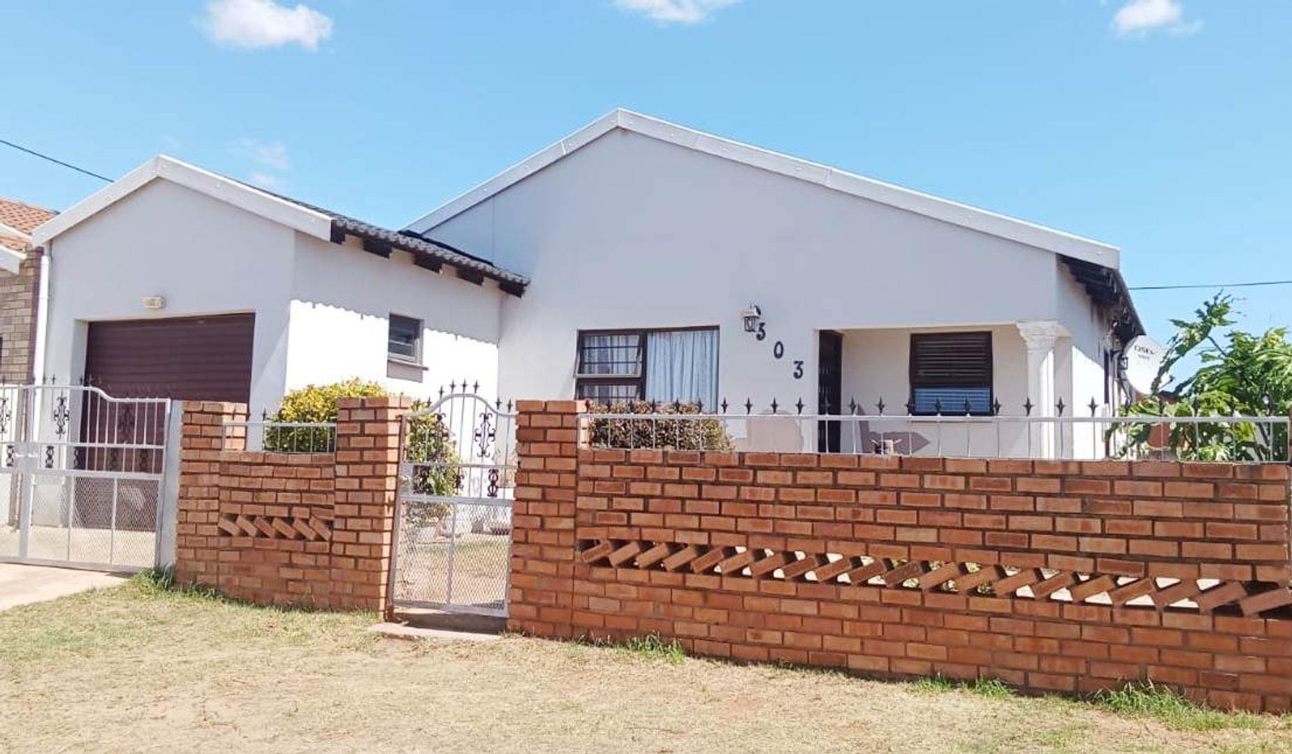 3 Bedroom House for sale in Motherwell Nu 3 P24114335981