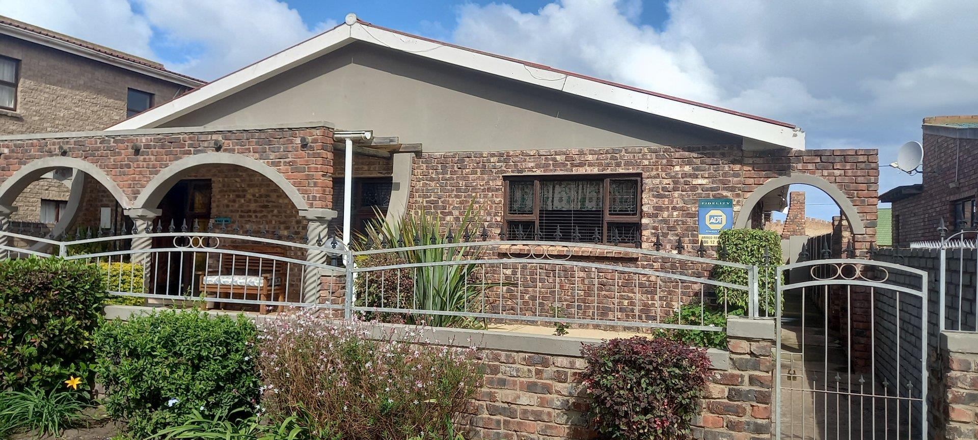 3 Bedroom House for sale in Pellsrus P24114336277