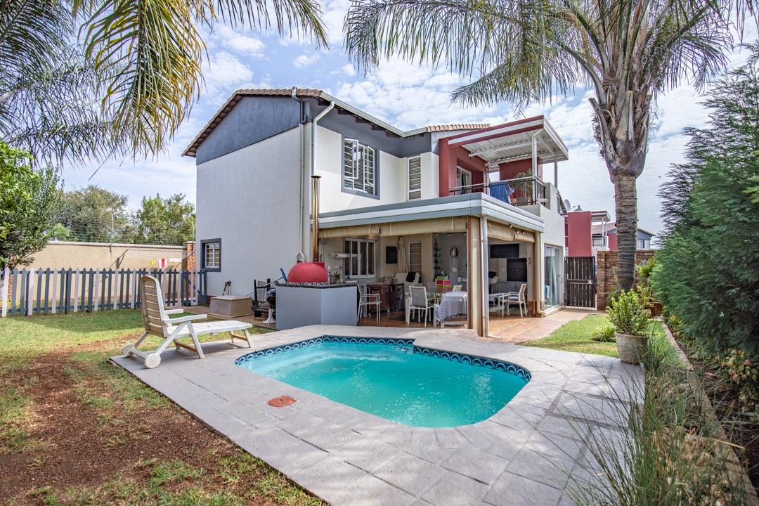 Hazeldean Property Townhouses for sale in Hazeldean