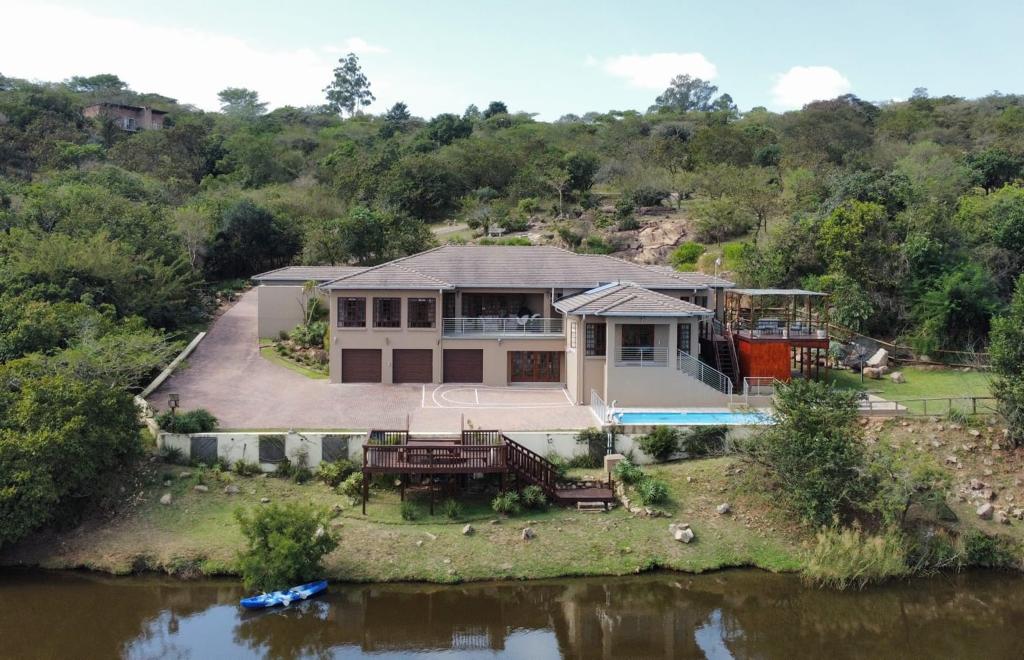 5 Bedroom House for sale in Wild Fig Country Estate J2q7+2m Wild Fig