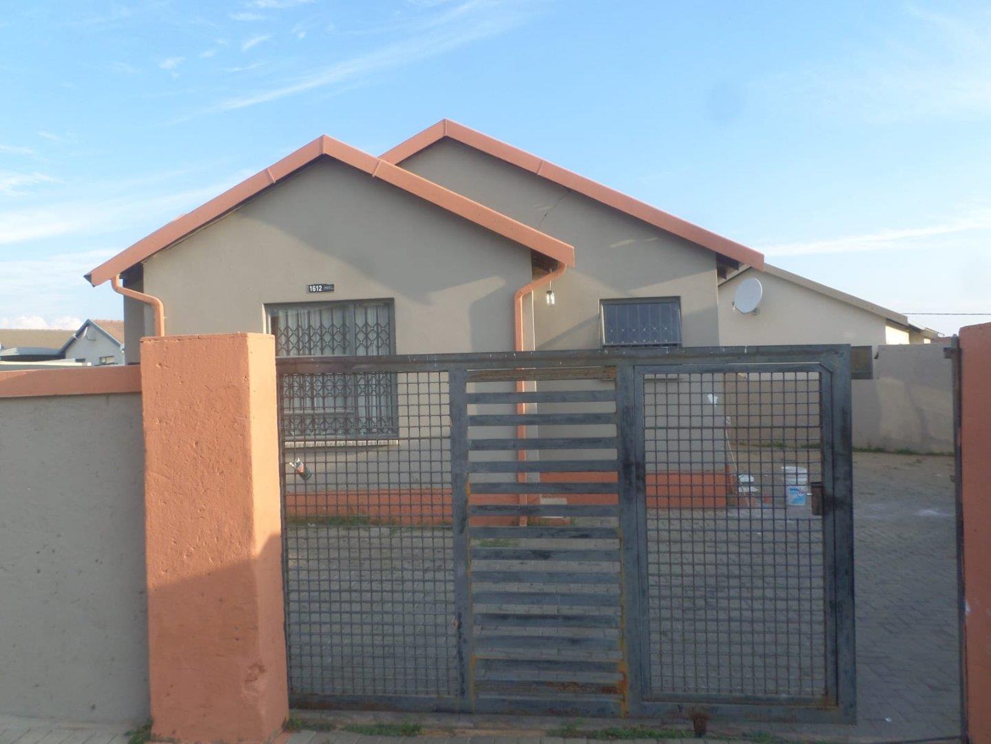 3 Bedroom House to rent in Fleurhof P24114337809