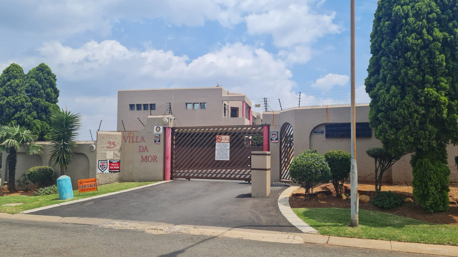 2 Bedroom Apartment / flat for sale in Ridgeway P24114338511