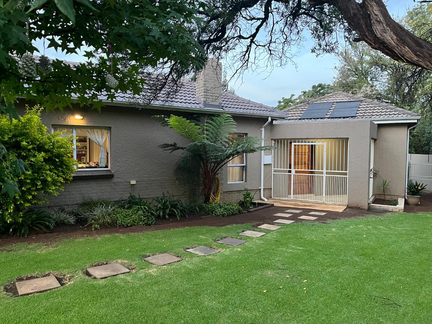 3 Bedroom House for sale in Hurlyvale P24114338907