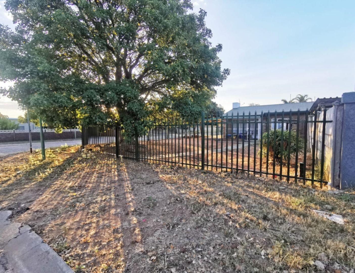 1 Bedroom House for sale in Annadale 54 Ladanna Street P24114340937