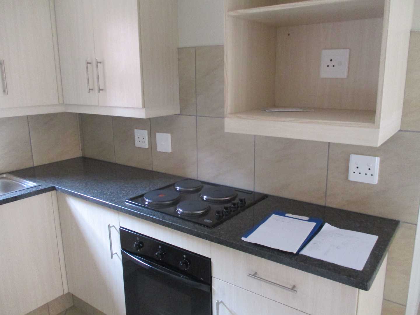 2 Bedroom Apartment / flat to rent in Philip Nel Park 615 Lievaart St