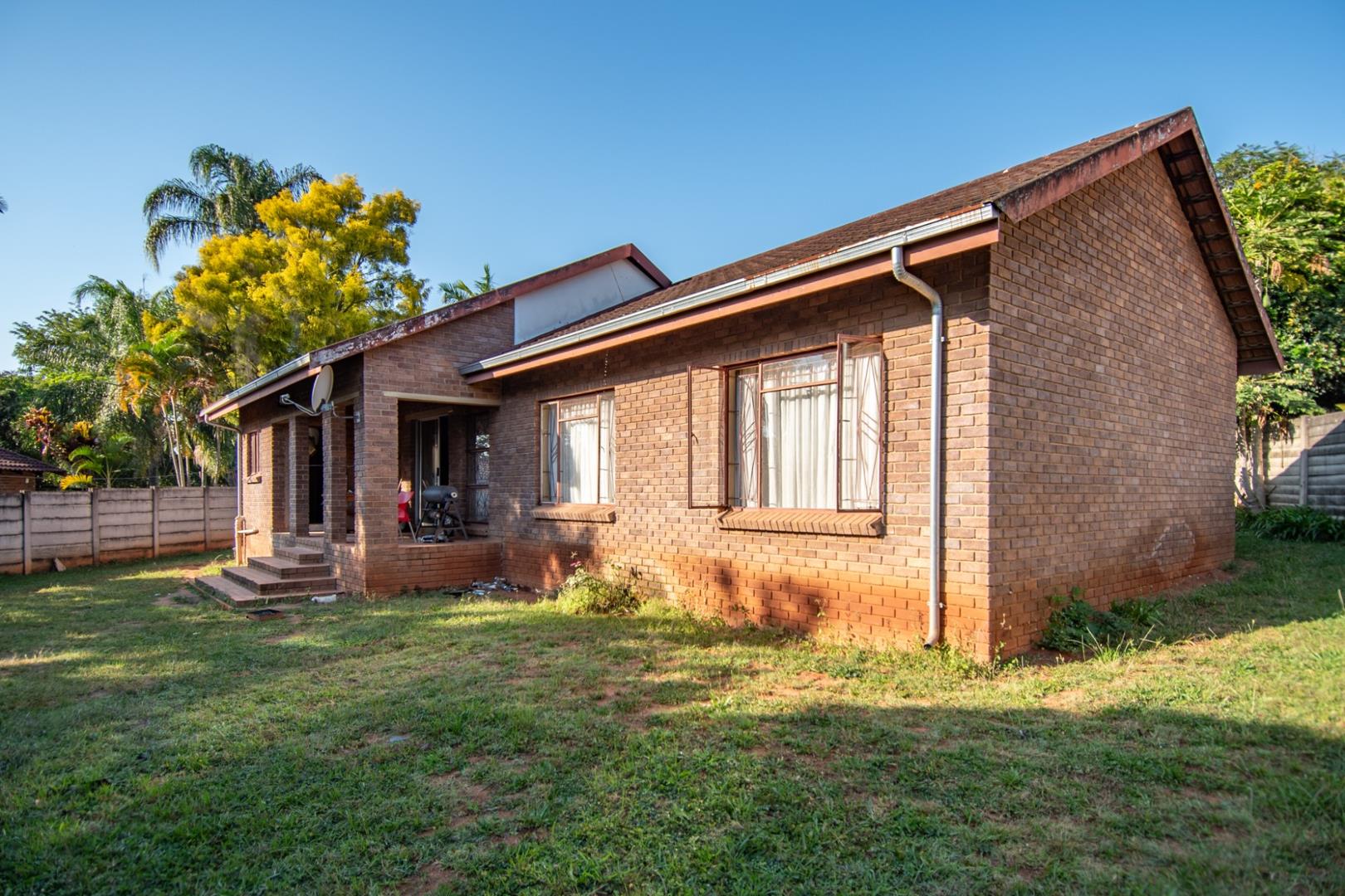 3 Bedroom House for sale in Kingsview Ext 2 P24114341437