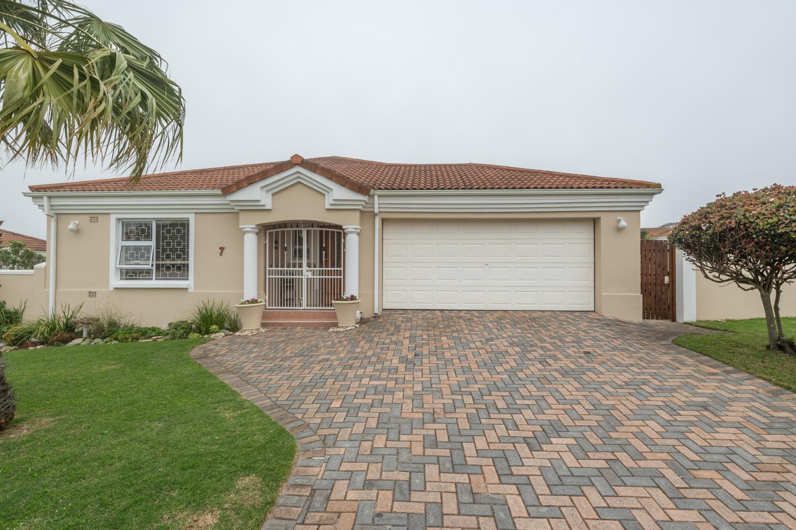 Lovemore Park Property Property and houses for sale in Lovemore Park