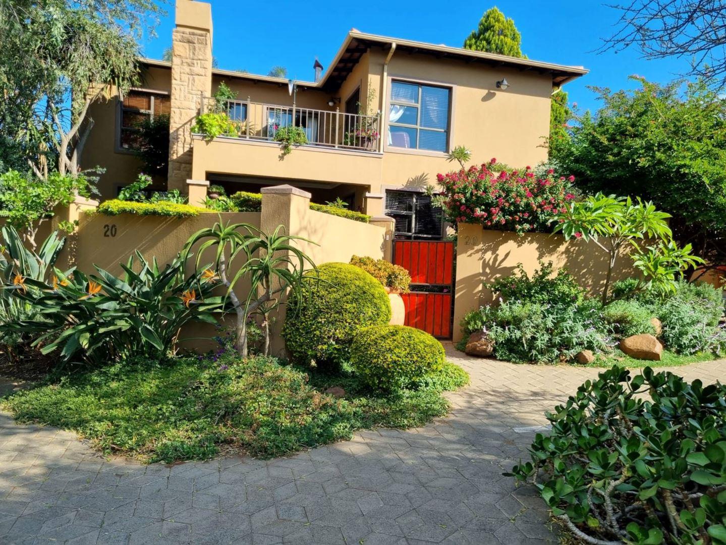 4 Bedroom Townhouse for sale in Woodland Hills Wildlife Estate P24