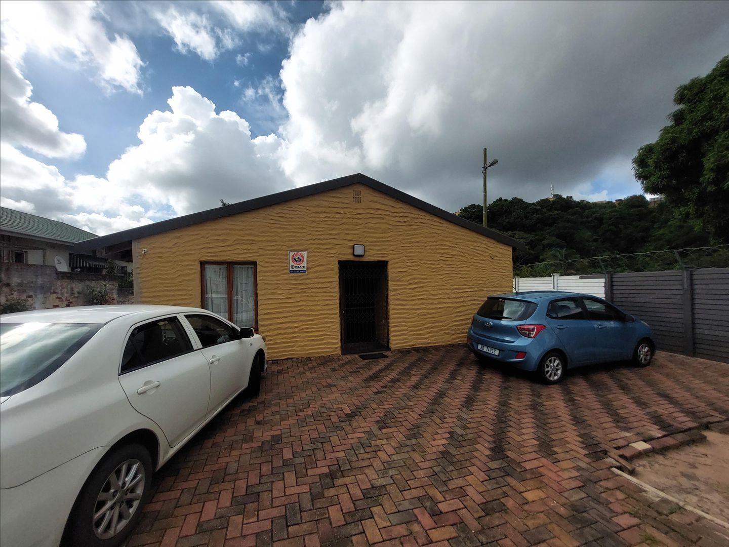 3 Bedroom House for sale in Silverglen P24112445413