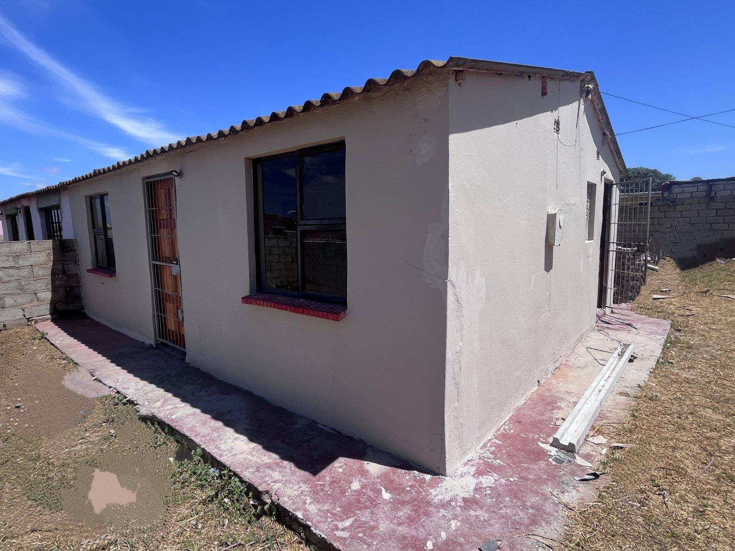 2 Bedroom House for sale in Zwide P24114344347