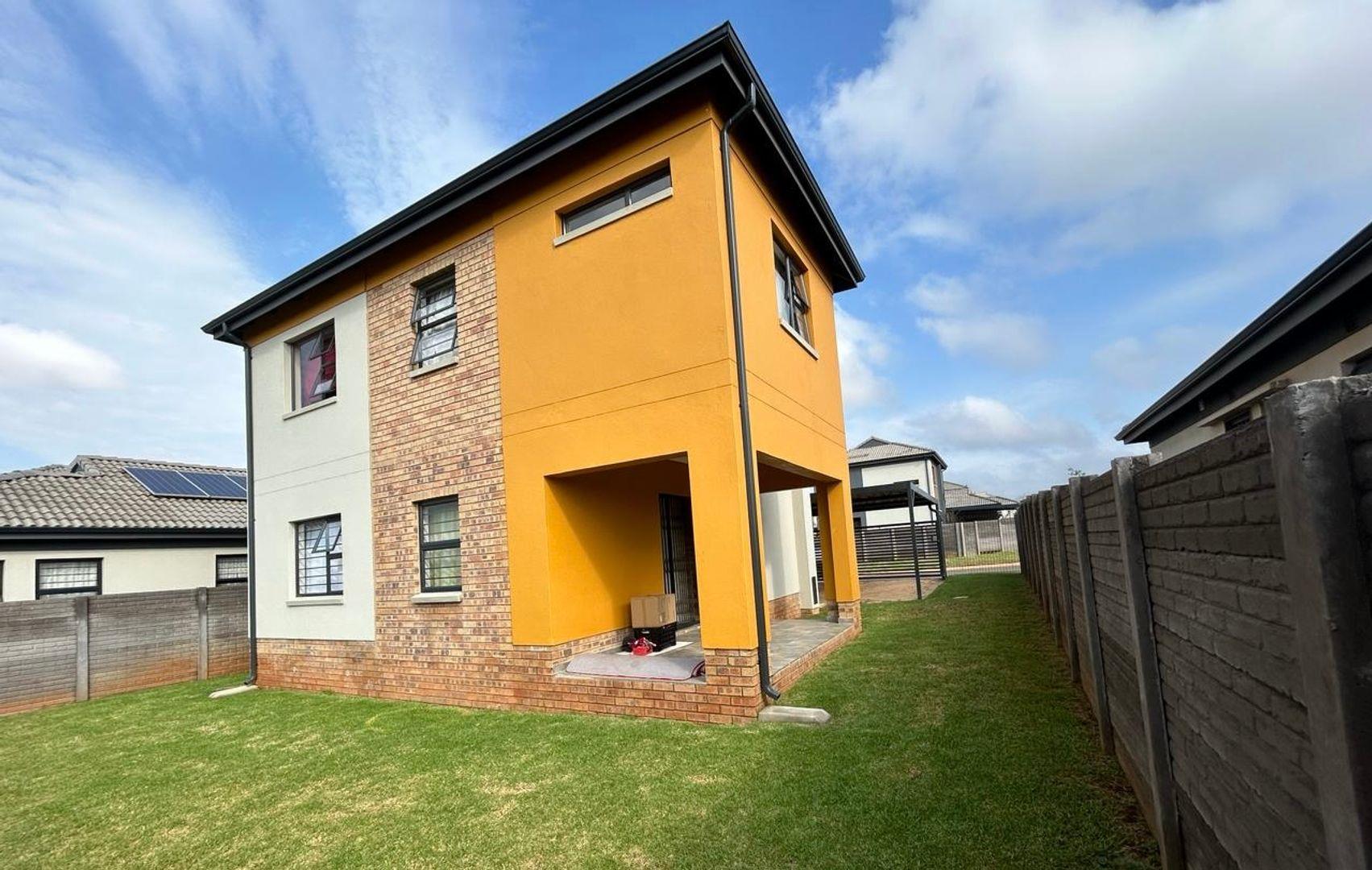 4 Bedroom House for sale in Lotus Gardens P24114344918