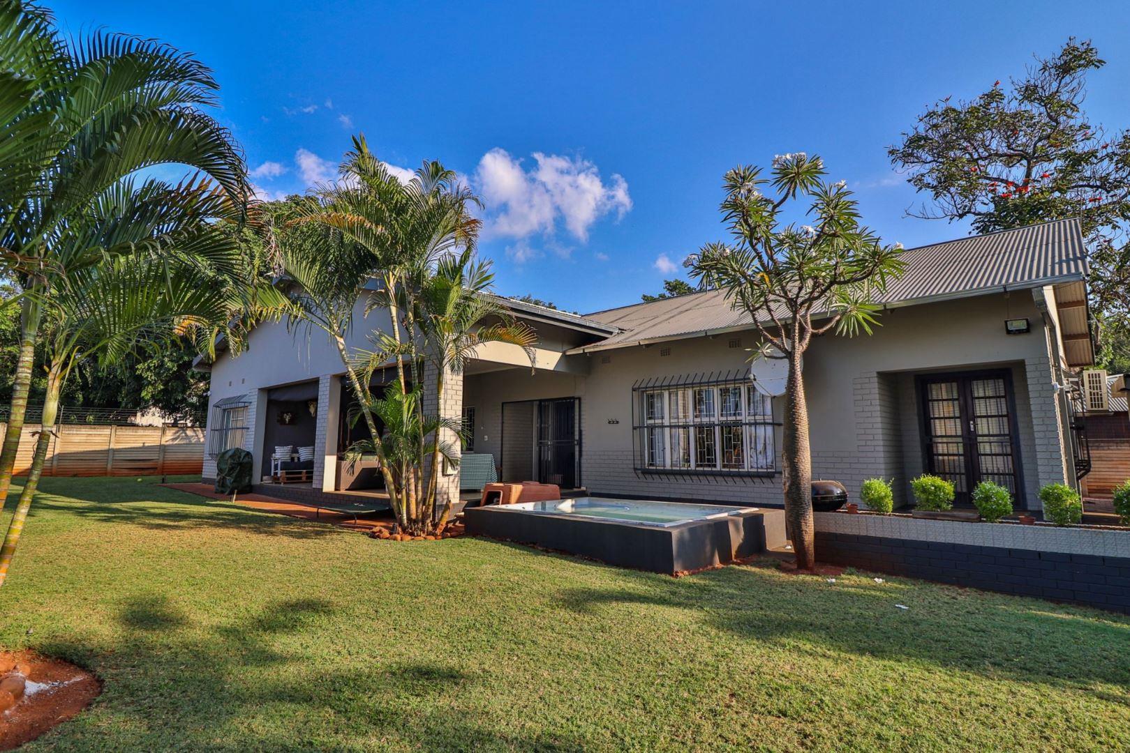 3 Bedroom House for sale in Malelane P24114345968