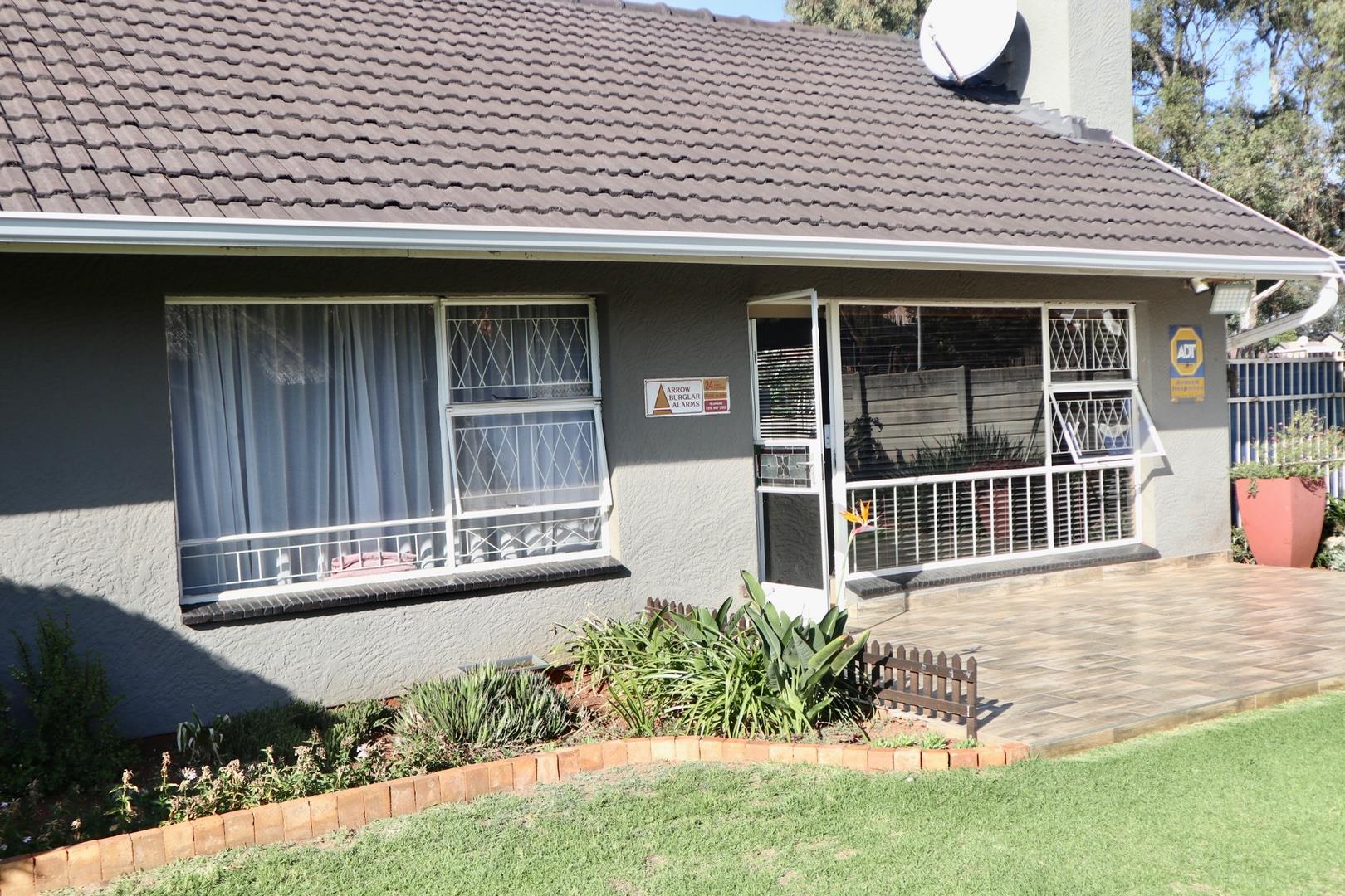 3 Bedroom House for sale in Marlands 24 Hazel Street P24114347628