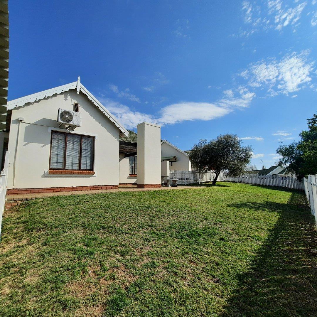 Hillside, Bloemfontein Property Property and houses for sale in