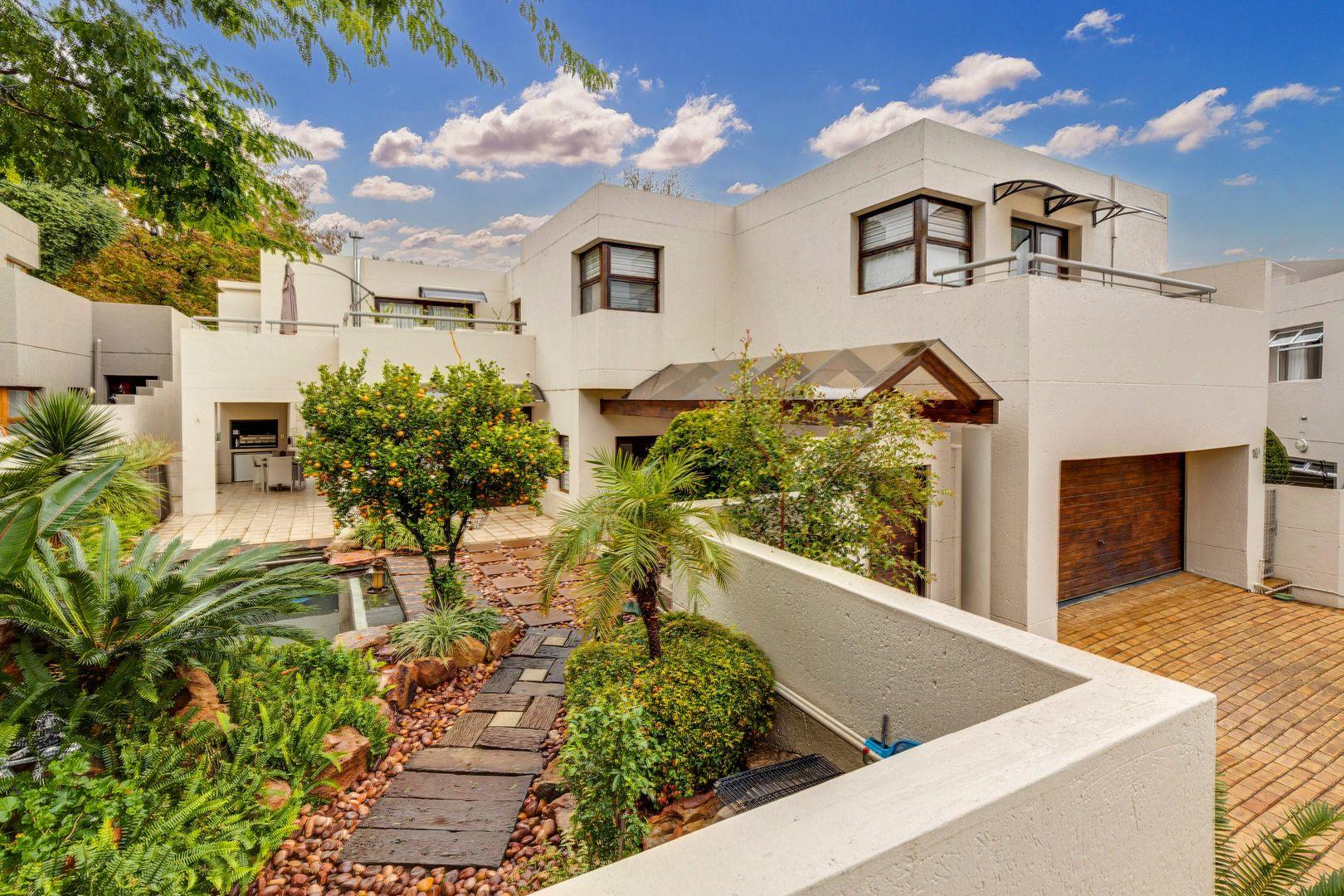 3 Bedroom House for sale in Khyber Rock P24112636486