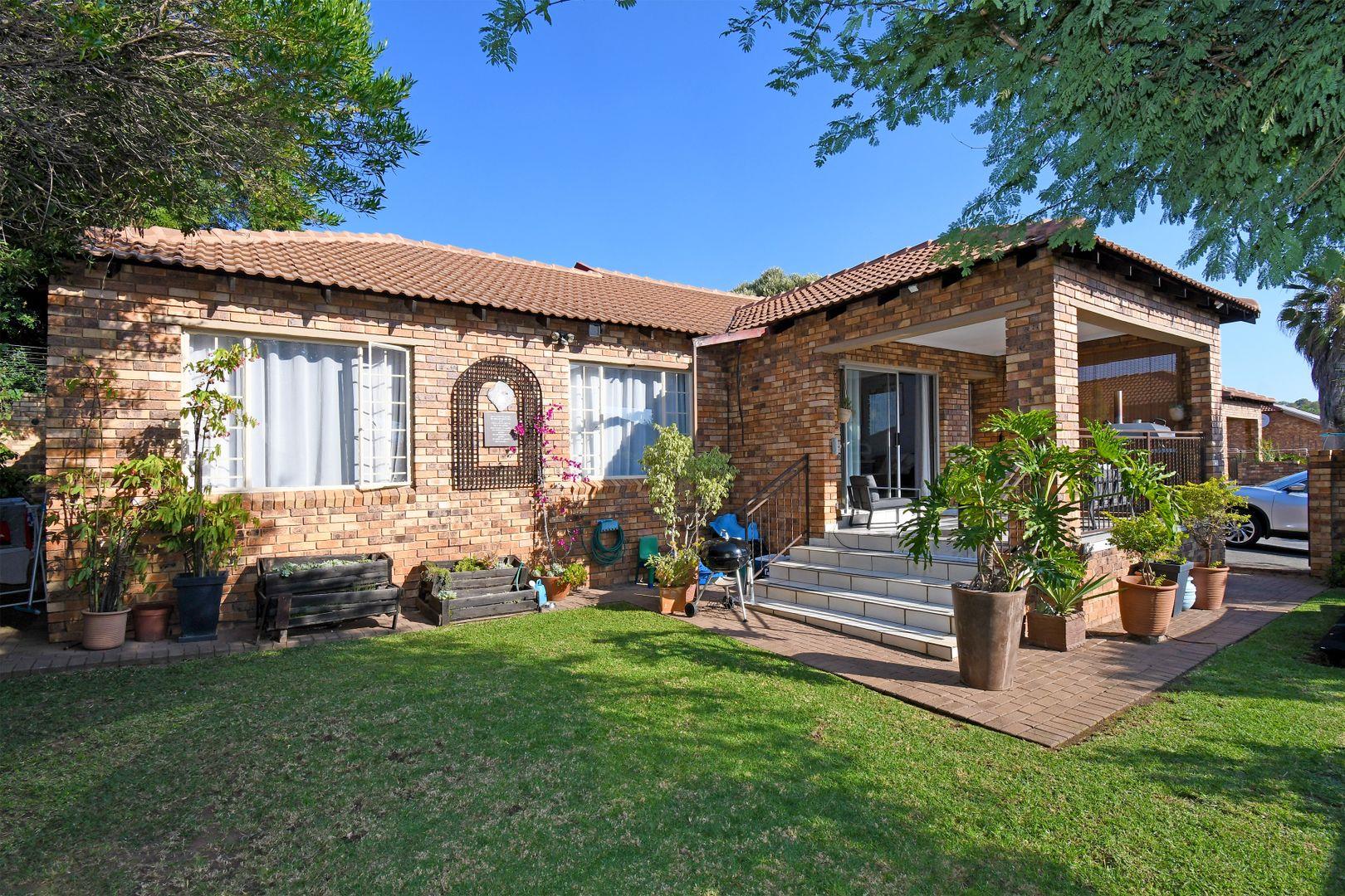 3 Bedroom Townhouse for sale in North Riding 10 Asaja, 16 Derby Drive