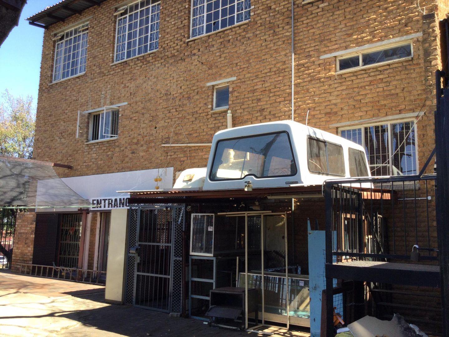 Malvern, Johannesburg Property Houses for sale in Malvern