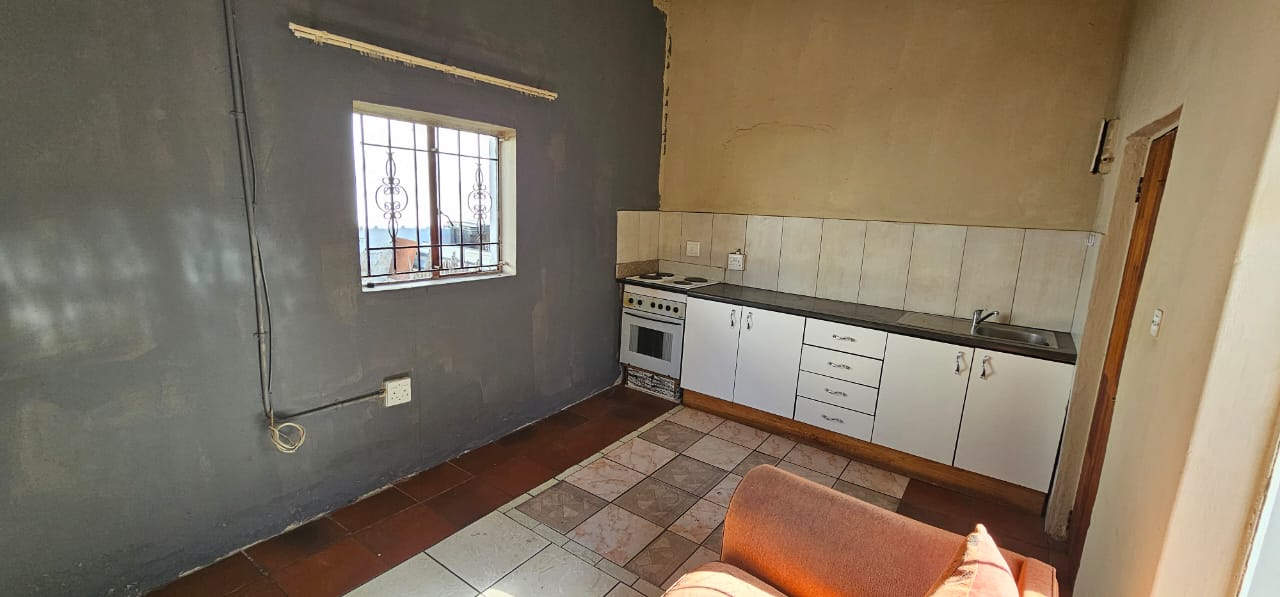 1 Bedroom House to rent in Creswell Park P24114349632