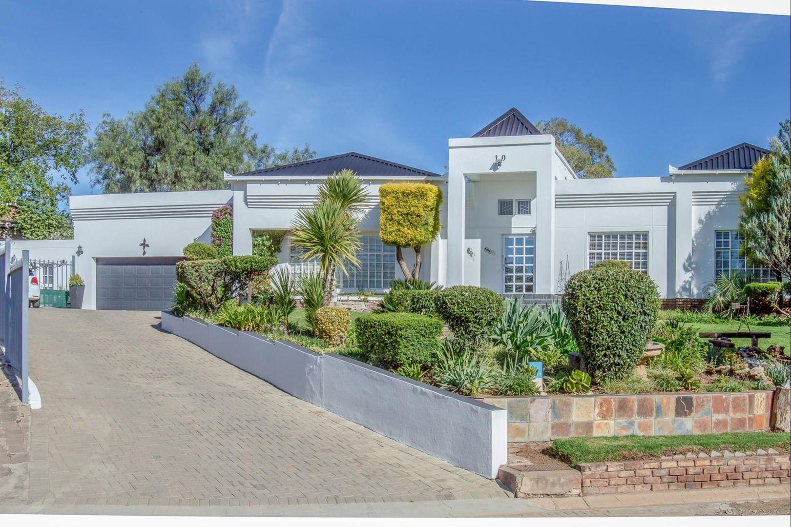 5 Bedroom House for sale in Aliwal North P24113830548