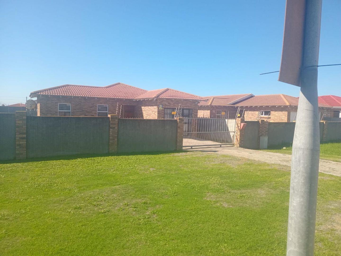 Bluewater Bay, Port Elizabeth Property Houses for sale in Bluewater