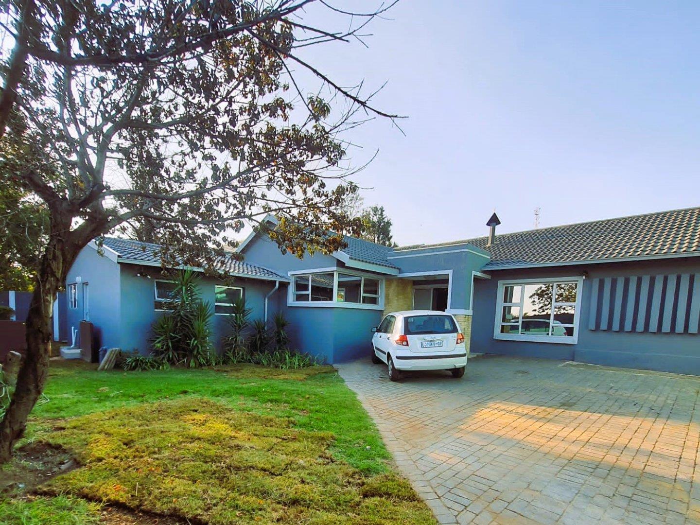 2 Bedroom House to rent in Winchester Hills P24114350155