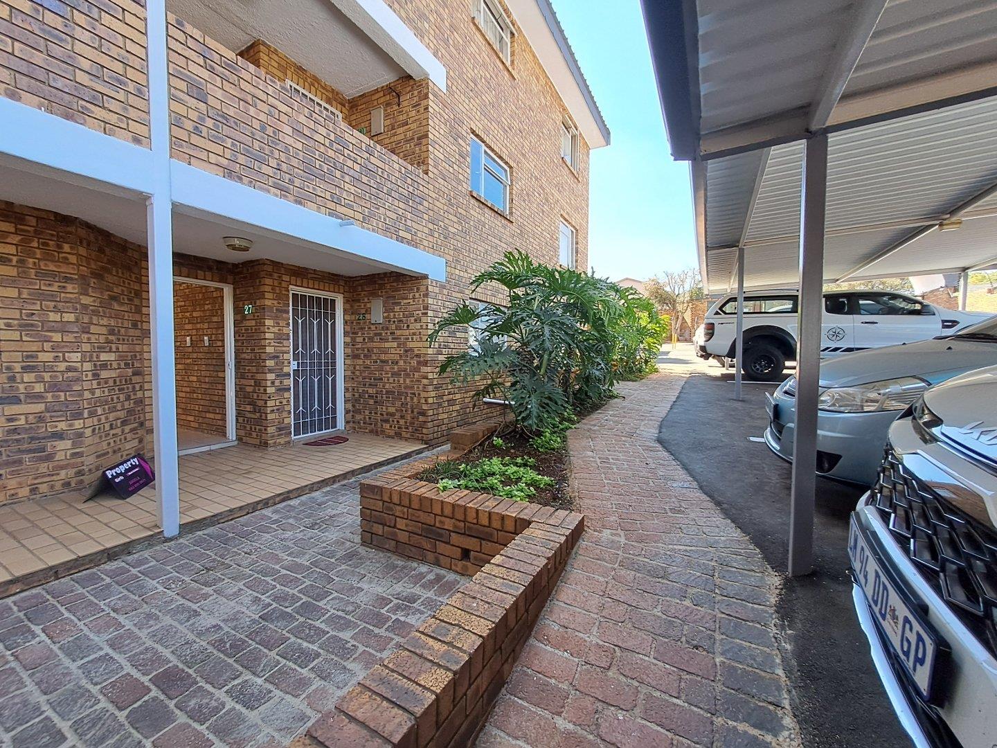 2 Bedroom Apartment / flat for sale in Eastleigh P24114350938