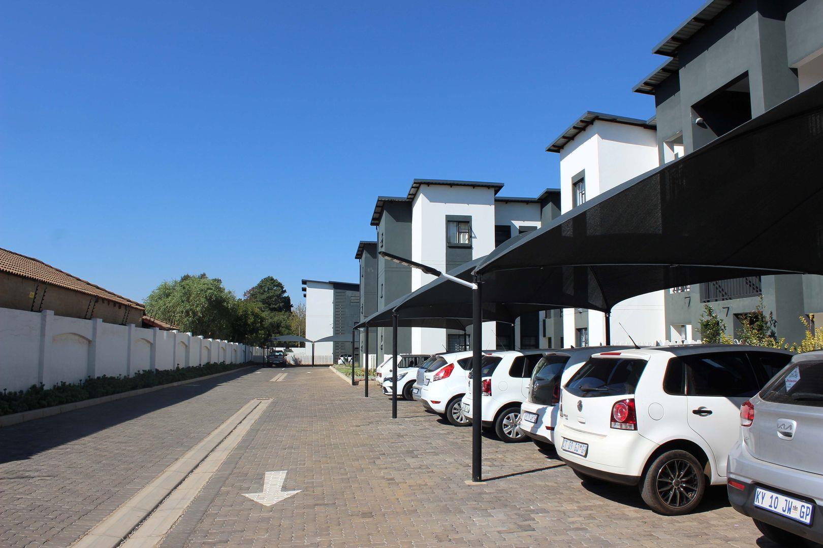 2 Bedroom Apartment / flat for sale in Pomona P24114351112