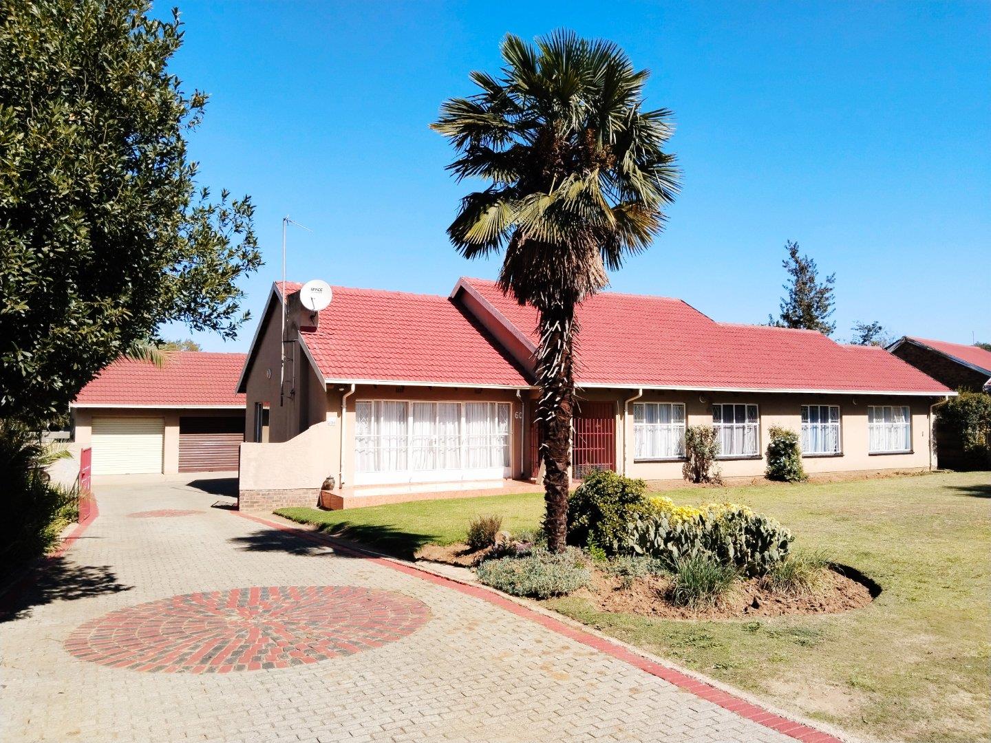 House for sale in Sharon Park P24114353441