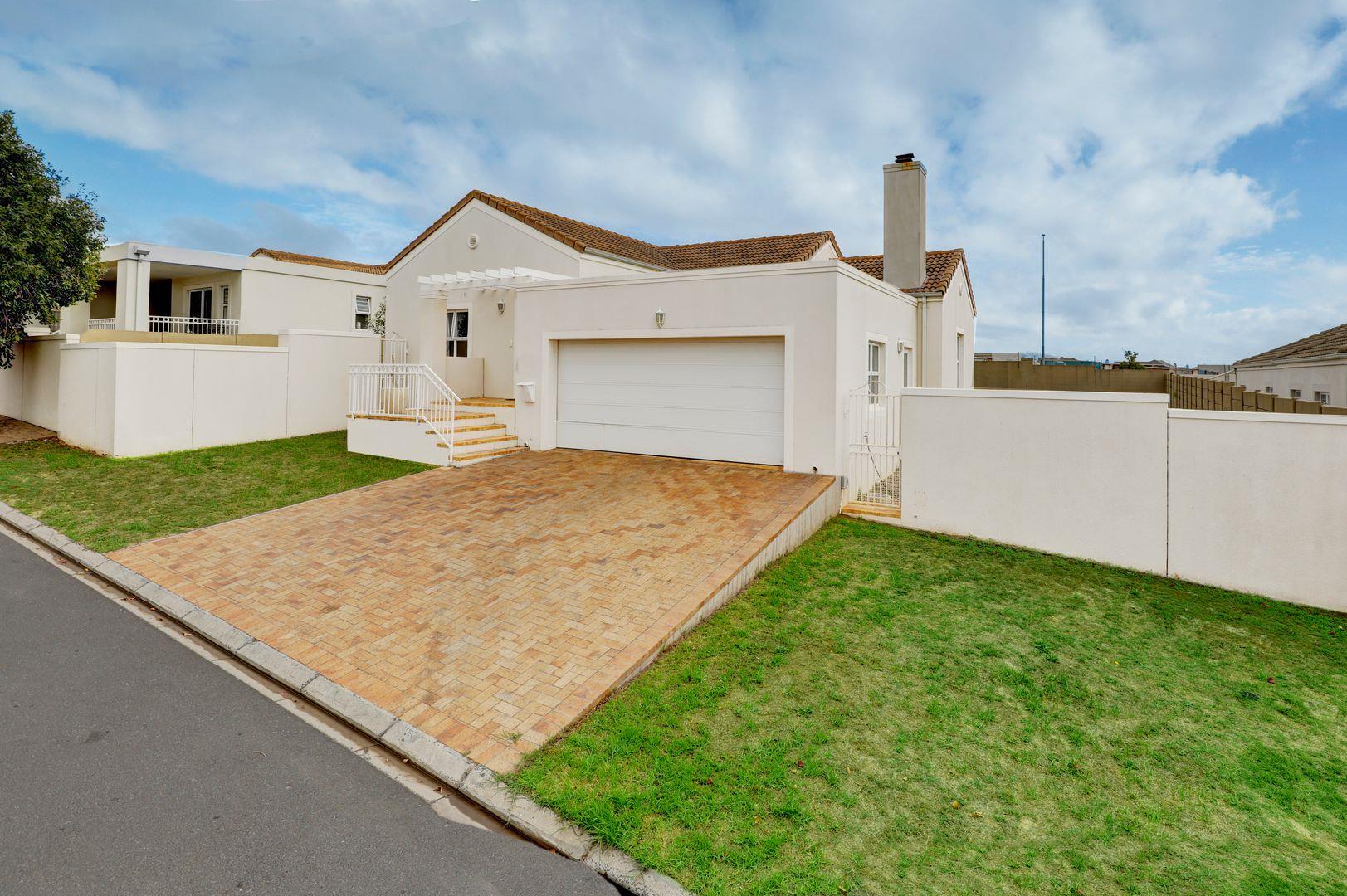 3 Bedroom House for sale in Pinehurst 25 Bougainville Street