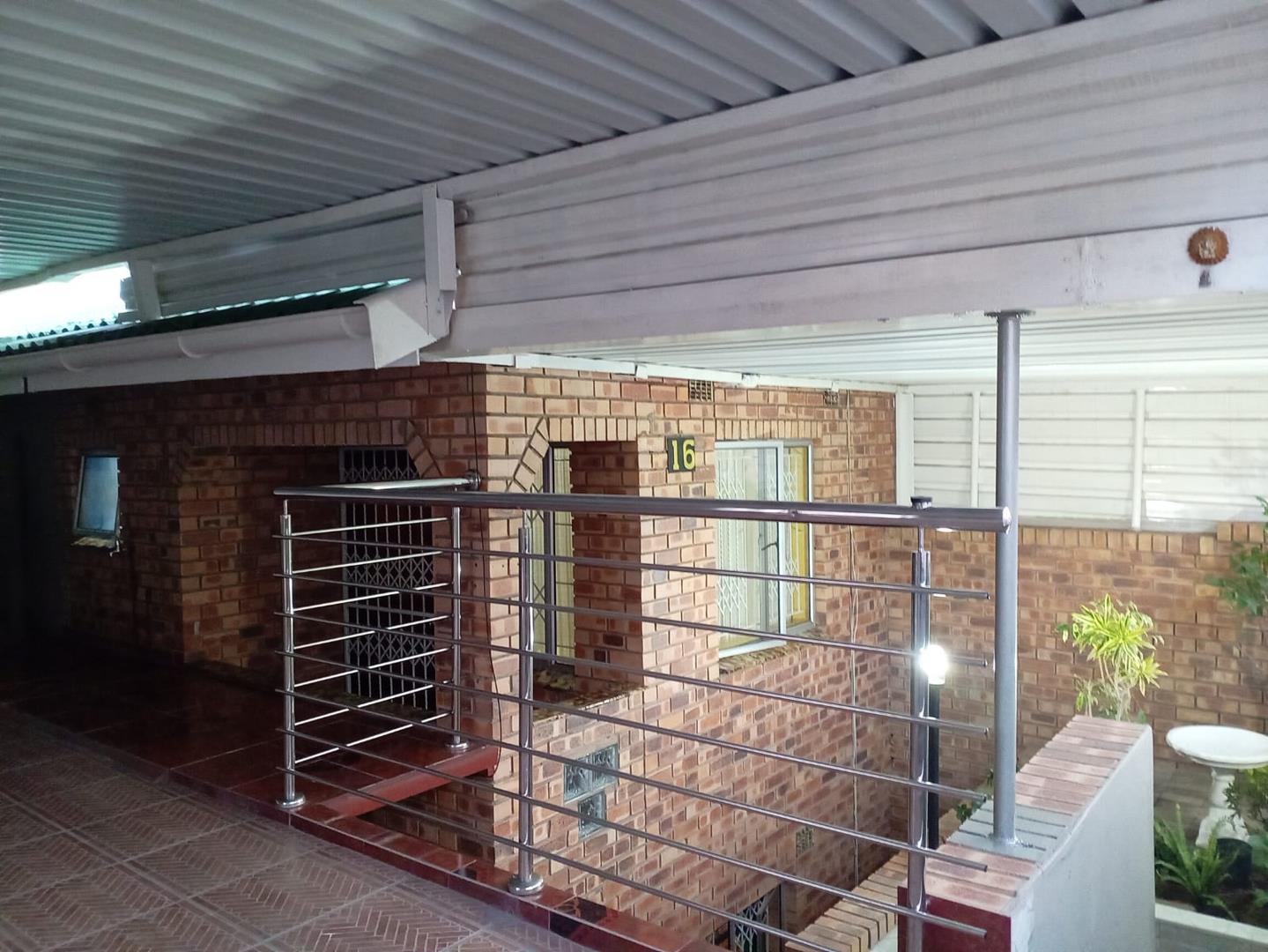 4 Bedroom House for sale in Croftdene P24114355226