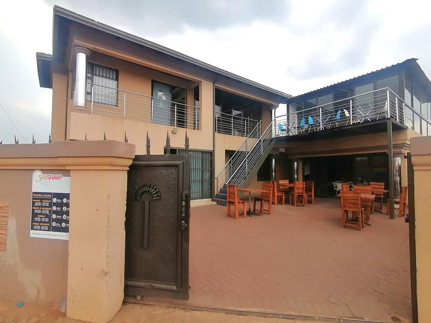 3 Bedroom House for sale in Tokoza Gardens 28 Tobatse St P24114355499