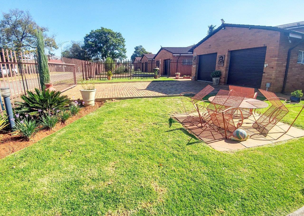 2 Bedroom Townhouse for sale in Edelweiss P24114356579