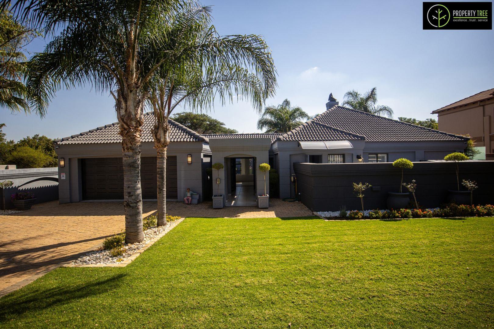 5 Bedroom House for sale in WestLake Country & Safari Estate P24