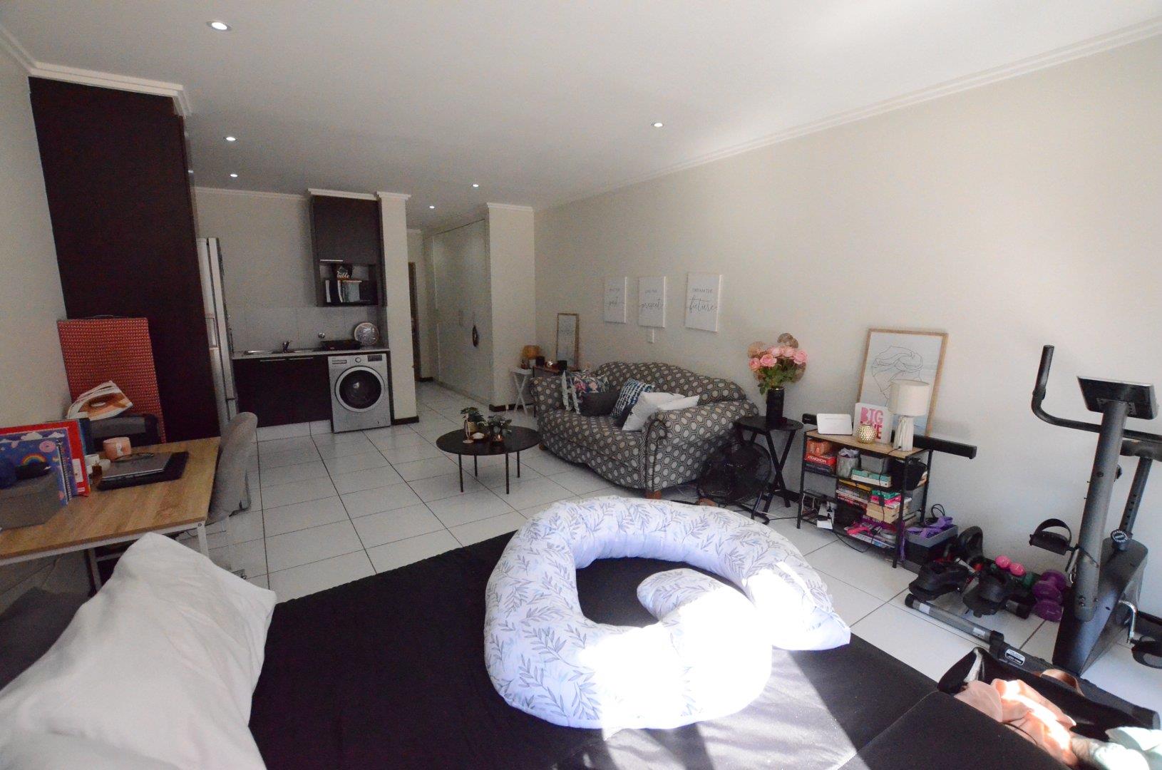 Apartment / flat to rent in Sunninghill P24114359512