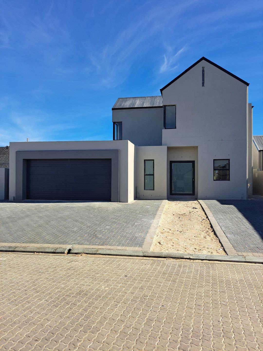 3 Bedroom House for sale in Aan de Wijnlanden 24 Crescent P24114360568