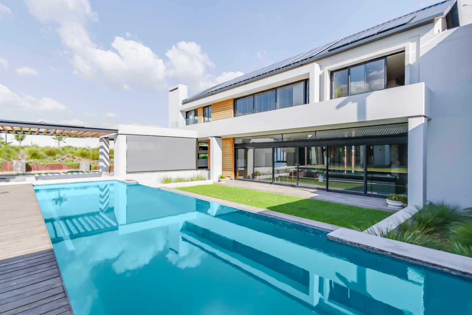 7 Bedroom House for sale in Blue Hills Equestrian Estate P24114360580