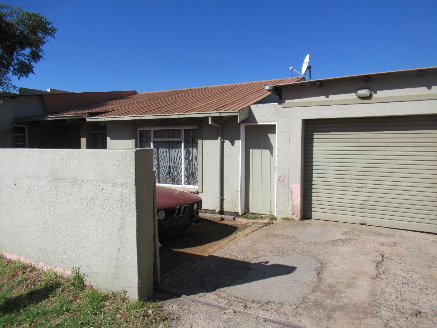 3 Bedroom House for sale in Eldorado Park 22 Ismail Albertyn Crescent