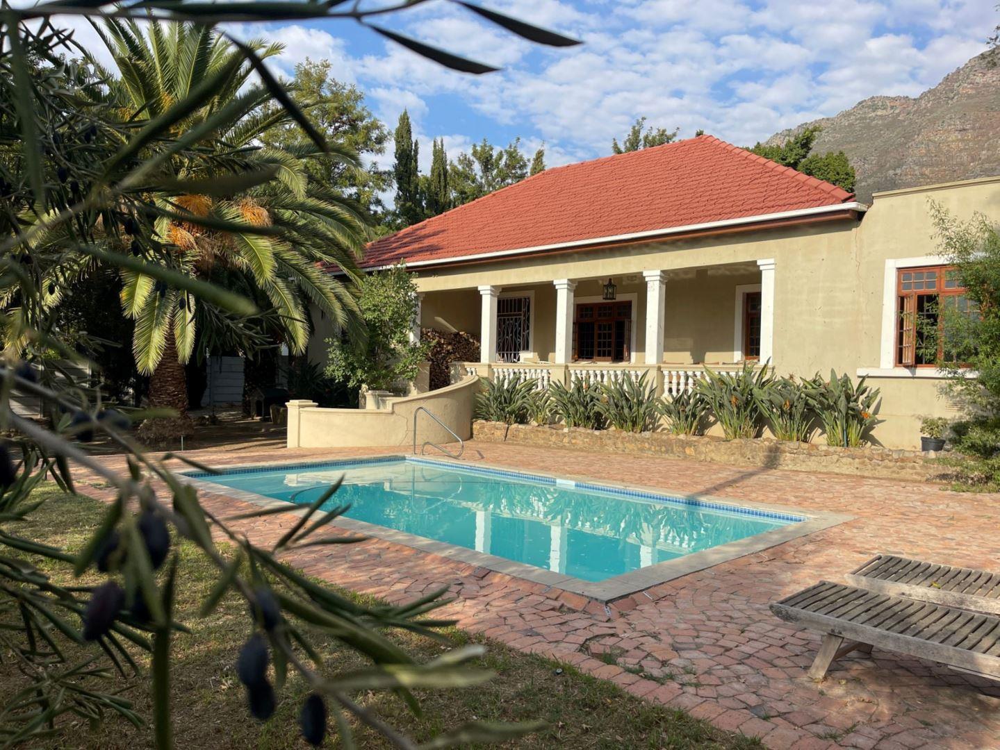 4 Bedroom House for sale in Riebeek West 12 Church Street P24114362439