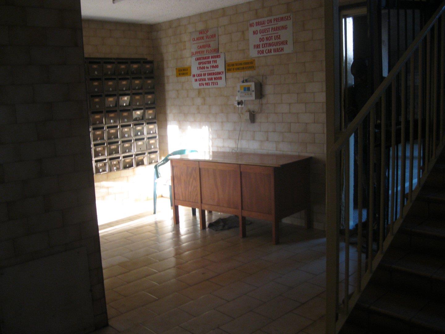 0.5 Bedroom Apartment / flat to rent in Arcadia Uniondene _ 210 Johan