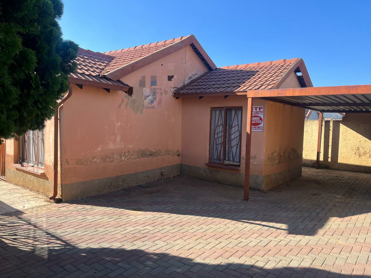 3 Bedroom House for sale in Lotus Gardens P24114362635